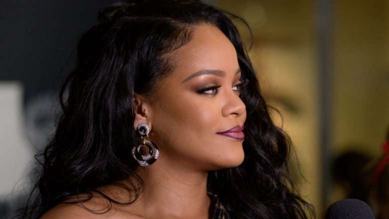 Fansat duan që Rihanna të jetë presidentja e ardhshme e Barbados