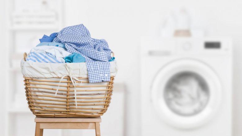 Pesë truqe për lavanderi që do të ndryshojnë jetën tuaj