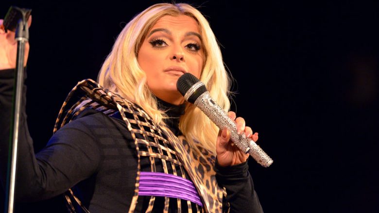 Bebe Rexha tregon momentin kur tërmeti goditi Kaliforninë: Jam duke u ndridhur, nuk e di çfarë po ndodh me mua