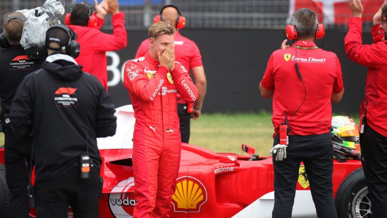 Djali i Schumacher ‘debuton’ në Formula 1, në një stërvitje të lirë në Itali