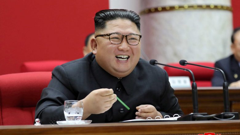 Nuk ndoqën udhëzimet e Kim Jong-un për tajfunet, dënohen zyrtarët shtetëror shkaku i disa viktimave