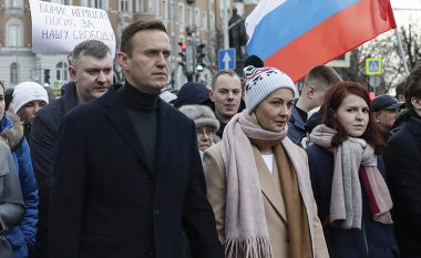 Një e treta e rusëve besojnë se lideri i opozitës Aleksei Navalny është helmuar