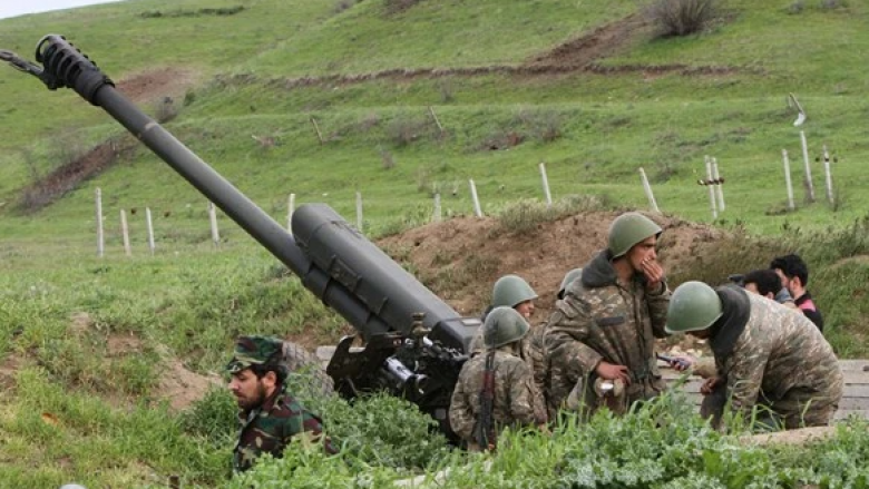 Azerbajxhani dhe Armenia refuzojnë bisedimet, vazhdojnë luftimet për Nagorni-Karabakun