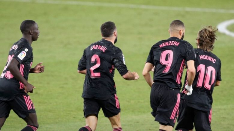Pesë gola, karton i kuq, penallti – Real Madridi fiton me rikthim ndaj Real Betisit