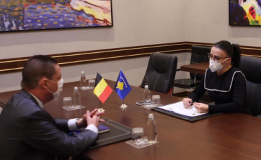 Haradinaj-Stublla takoi shefin e misionit belg në Prishtinë, kërkon përmbylljen e procesit të liberalizimit të vizave  