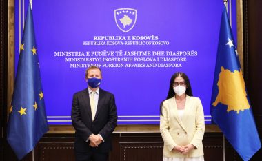 Ministrja Haradinaj i kërkon përfaqësuesit të BE-së në Kosovë lehtësim në përafrimin e njohjes nga pesëshja e BE-së