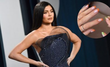 Manikyri i ri asimetrik i Kylie Jenner
