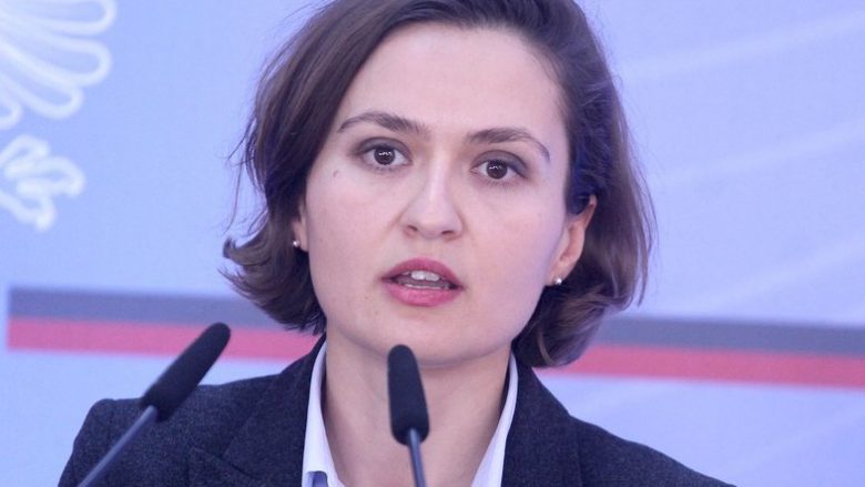 Pas dorëheqjes nga posti i ministres së Arsimit, Shahini: Ndjeva racizëm për shkak të dialektit kosovar