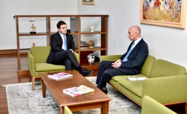 Cakaj dhe ambasadori izraelit në Shqipëri flasin për Kosovën