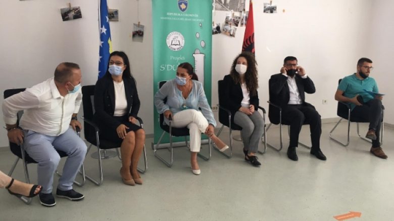 Dumoshi në Gjilan, përkrah projektin “S’Duhani” për vetëdijesimin e të rinjve kundër duhanpirjes