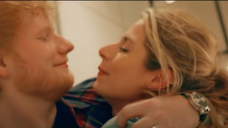 Ed Sheeran dhe Cherry Seaborn bëhen prindër të një vajze: Jemi në renë e nëntë