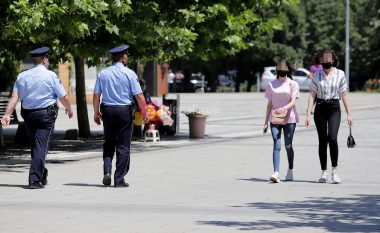 Policia e Kosovës për 24 orë shqipton 686 tiketa për mosrespektim të Ligjit për Pandeminë