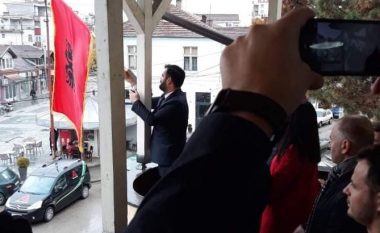 Përdori flamurin kombëtar, Gjykata e Bujanocit ngre padi për Ragmi Mustafën