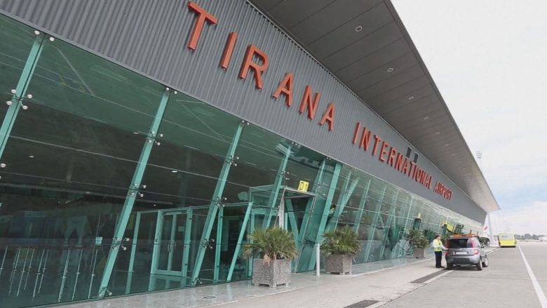 Pjesë e grupit kriminal të drogës në Tiranë, arrestohet Arlinda Rama në Rinas