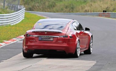 Tesla me veturë të re: Më e shpejt, më e fuqishme dhe shumëçka tjetër