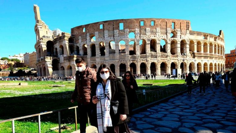 Italia zgjat masat anti COVID-19: Nga maskat, distanca sociale deri tek tifozët në stadium