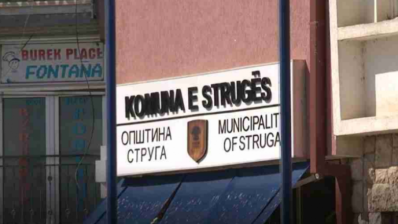 Komuna e Strugës paralajmëron bojkot të mësimit “online”