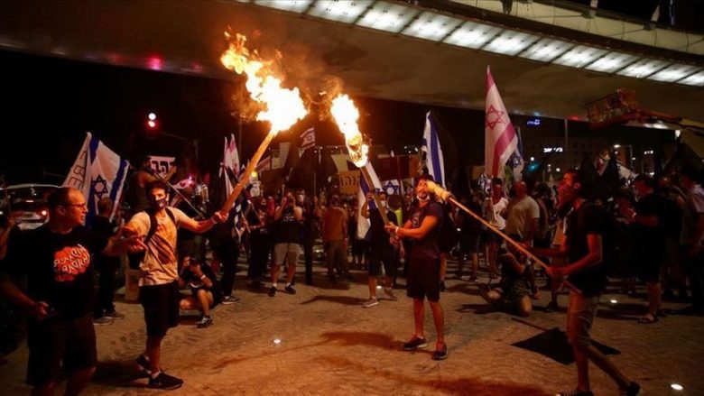 Protesta në Izrael, kërkohet dorëheqja e Netanyahut