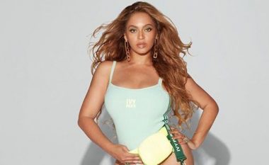 Beyonce tërheq vëmendje me pozat në bikini