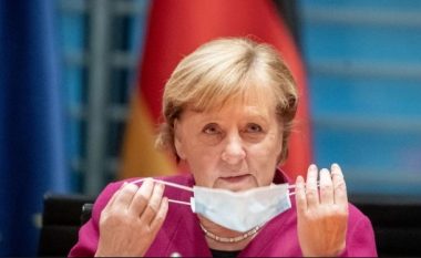 Merkel: Ju lutem, qëndroni në shtëpi!