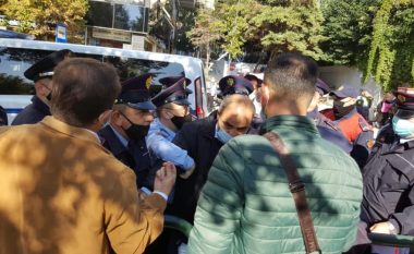 Arrestohet drejtuesi i LVV-së në Shqipëri, Boiken Abazi