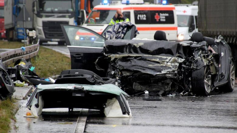 Vdes edhe një shqiptar nga aksidenti i mbrëmshëm në Gjermani