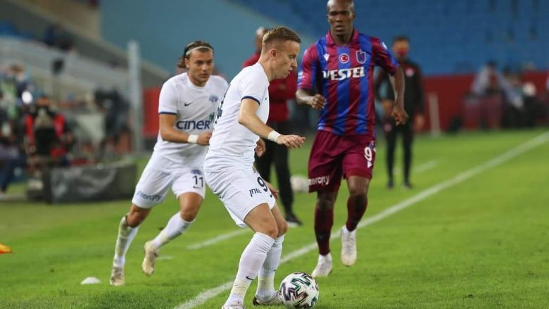Hadërgjonaj vazhdon shkëlqimin te Kasimpasa, asistim në fitoren me rikthim ndaj Trabzonspor