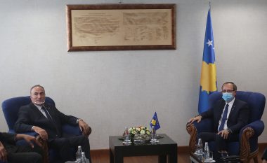 Hoti: Qeveria e Kosovës do t’u qëndrojë afër bizneseve dhe qytetarëve