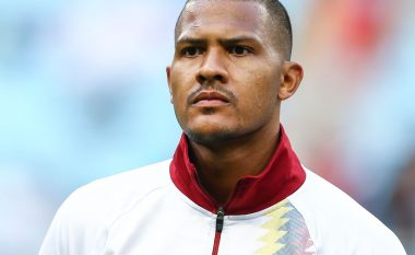 Tentoi tri herë të arratiset për t’iu bashkuar Kombëtares, klubi e rikthen nga aeroporti sulmuesin Rondon
