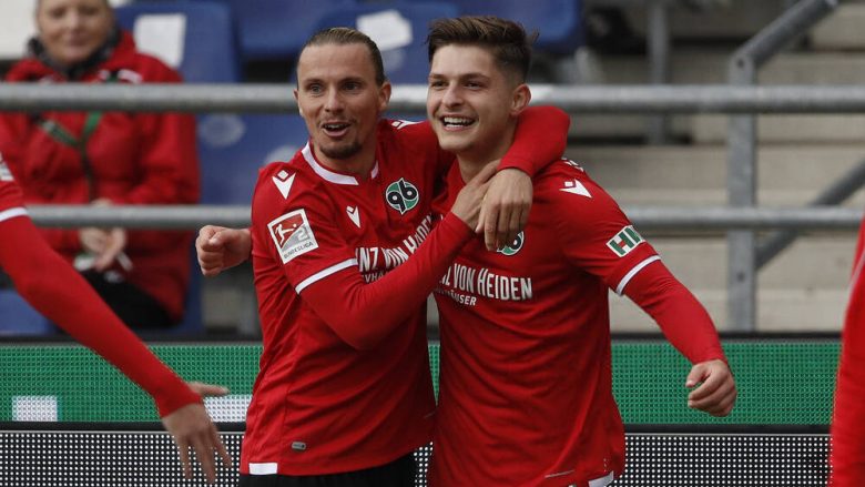Florent Muslija shënon gol të bukur në fitoren e Hannoverit, luan edhe Valmir Sylejmani