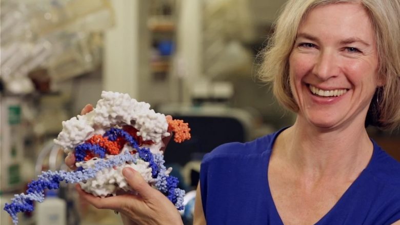 Fituesja e Nobelit në Kimi krijon testin që zbulon virusin në pesë minuta: Perspektiva e saj për COVID