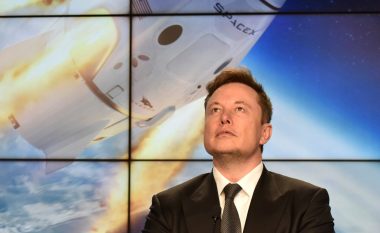 Eksperti i hapësirës ajrore tregon se pse SpaceX e Elon Musk vazhdon të fitojë kontrata ushtarake amerikane