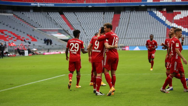 Bayern fiton me lehtësi ndaj Eintrachtit, Lewandowski shënon het-trik