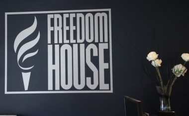 Freedom House thotë kriza politike në Kosovë gjatë pandemisë, ishte sfida më e madhe ndaj demokracisë