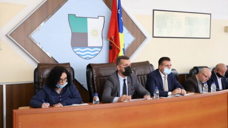 Komuna e Mitrovicës do të ndajë nga 100 euro për çdo fëmijë të lindur në vitin 2020