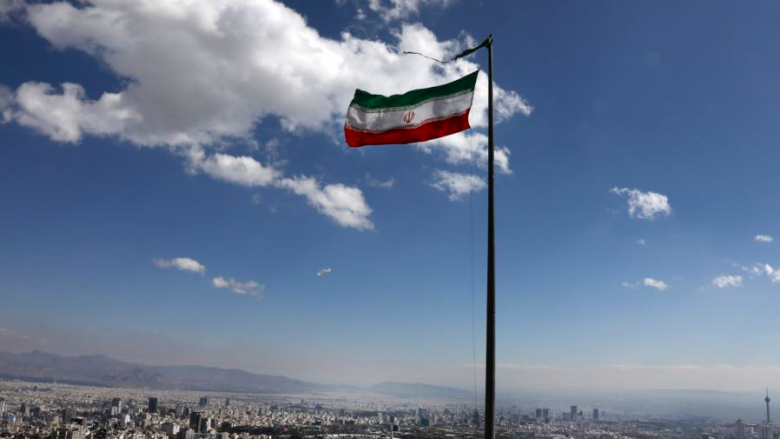 Irani thotë se ka përfunduar embargoja e OKB-së për armët