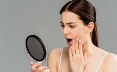 Sipas dermatologëve, këto produkte nuk duhet t'i vendosni kurrë nëse keni lëkurë të yndyrshme