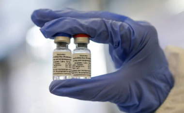 India refuzon lejen për të testuar vaksinën për COVID-19 të Rusisë në shkallë të gjerë