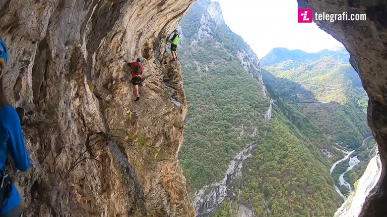 Adrenalinë, sfidë e pamje përrallore – gjërat që Via Ferrata Shpellat i ofron!