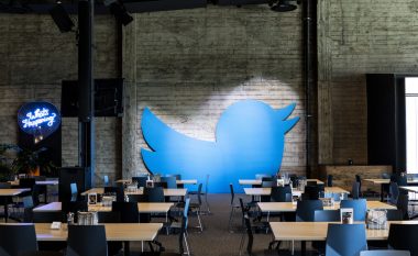 Punëtorët e tetë ndërmarrjeve që “pritet të punojnë përgjithmonë nga distanca”: Nga Facebook e Twitter deri tek Dropbox