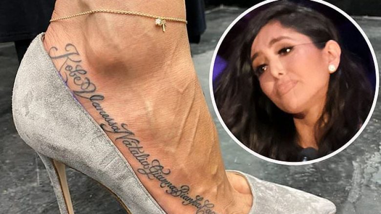 Vanessa Bryant realizon tatuazh emrat e gjithë anëtarëve të familjes në këmbën e saj