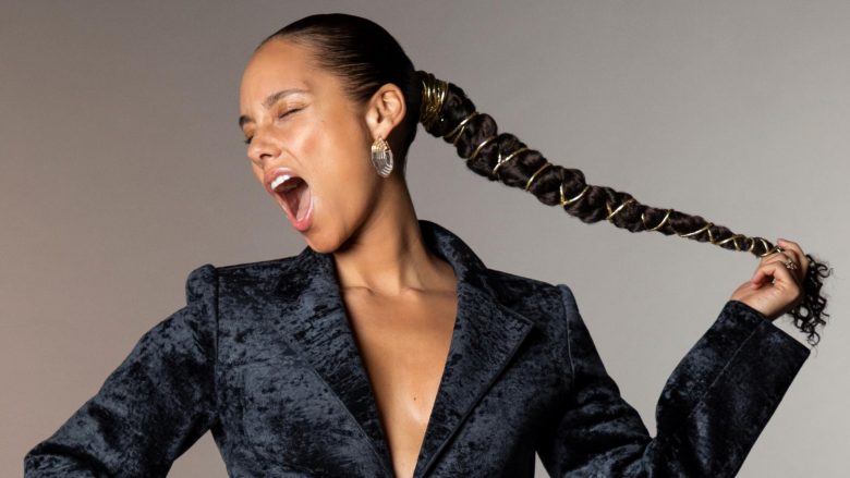Alicia Keys i bashkohet trendit për prerjen e ballukeve