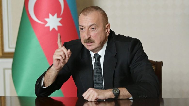 Në ditën e tetë të konfliktit, presidenti i Azerbajxhanit kërkoi tërheqjen e forcave armene