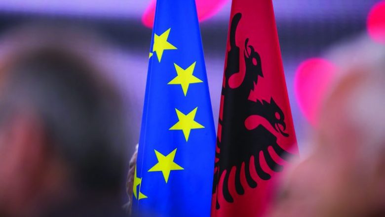 Bashkimi Evropian shtyn bisedimet për hapjen e negociatave me Shqipërinë