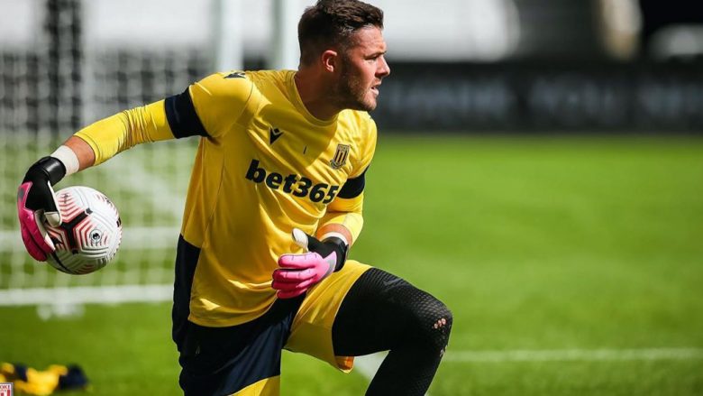 Butland nuk është në planet e Liverpoolit, Klopp do t’i besojë Adrianit