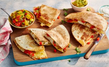 Quesadilla: Sandviçi më i popullarizuar meksikan – përgatitet nga ato gjëra që i keni, nuk ka asgjë më të shijshme!
