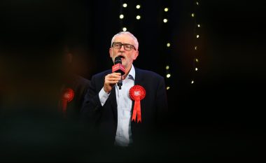 Laburistët suspendojnë ish-udhëheqësin Corbyn, për reagimin ndaj raportit për anti-semitizëm
