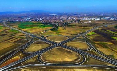 Në buxhetin e vitit 2021, Qeveria fut edhe ndërtimin e Autostradës së Dukagjinit
