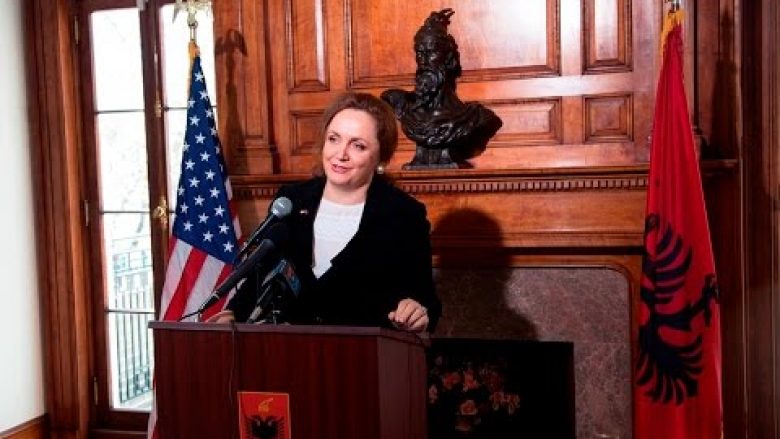 Ambasadorja e Shqipërisë në SHBA infektohet me COVID-19