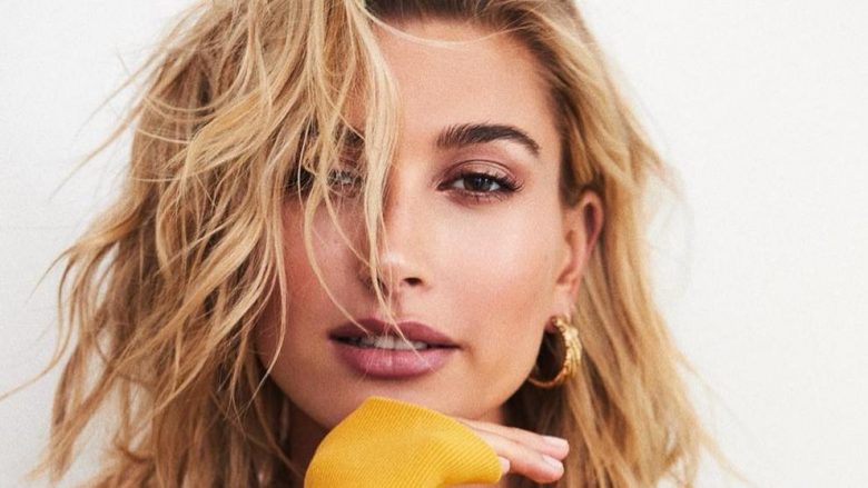 Hailey Bieber vjen me ndryshim flokësh për stinën e vjeshtës